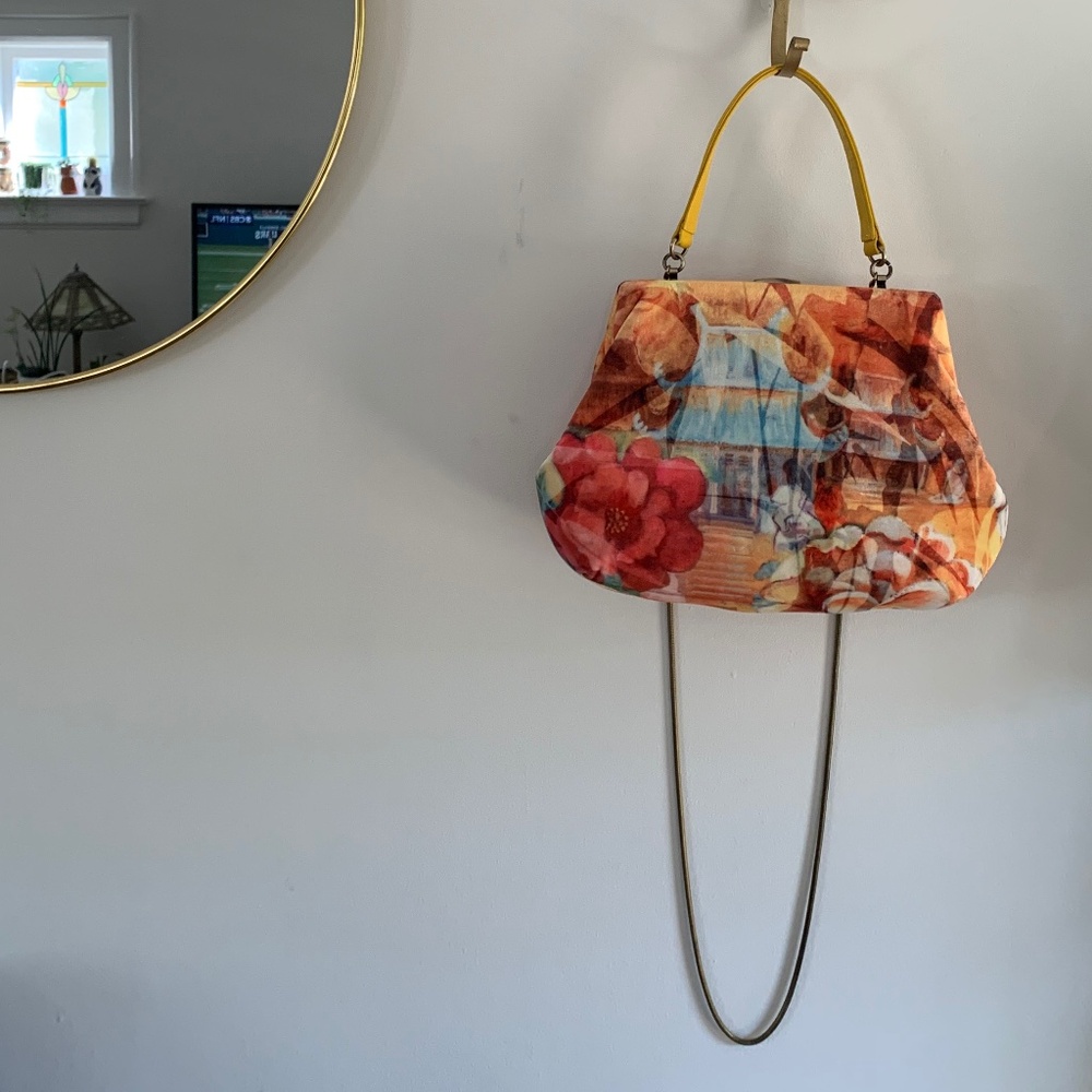 🌈 One of a Kind Vintage Style Colourful Handbag Purse